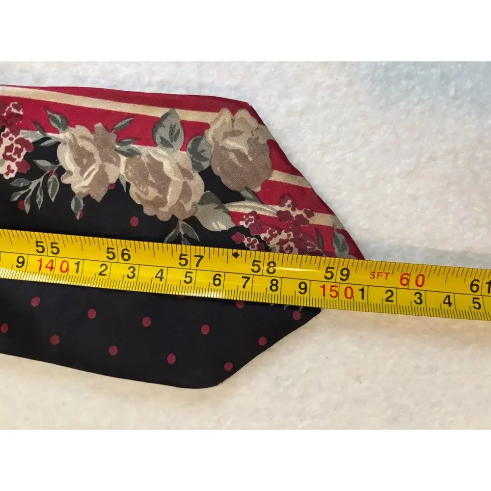 Vintage Louis‎ Feraud 100% Silk Necktie With Geometric Pattern: 59